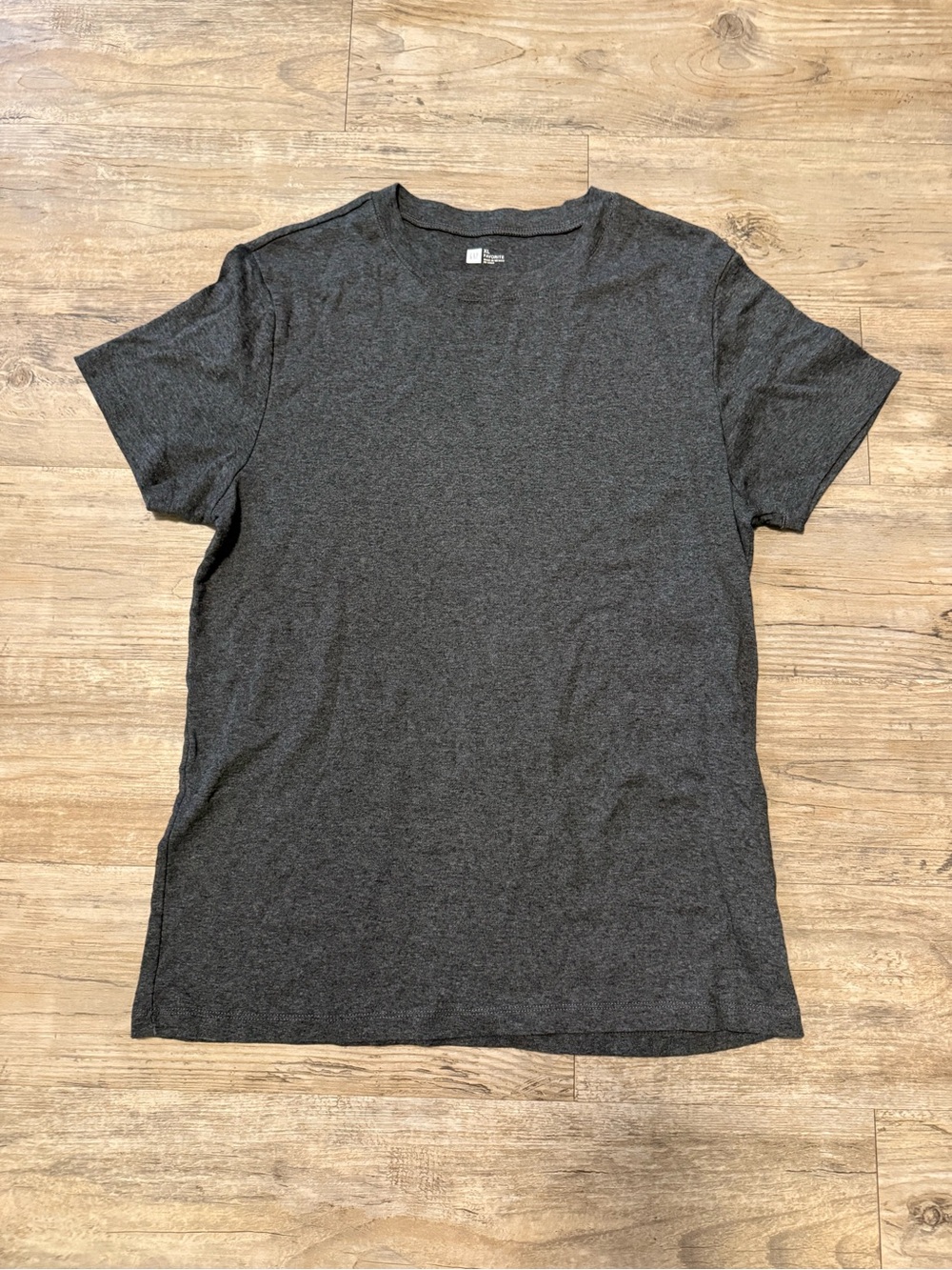 GAP Women's Short Sleeve Tee - Dark Heather Gray